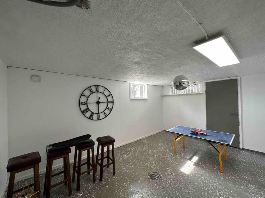 Villa Modernt & Rymligt Sommarhus Pa Landet- Bubbelpool Eskilstuna Esterno foto