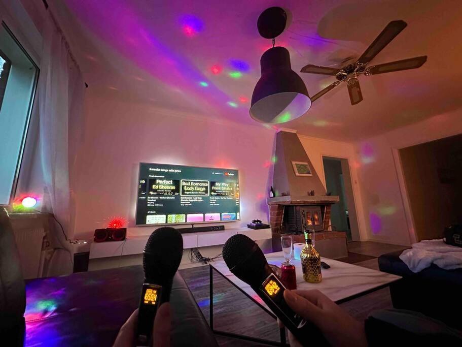 Villa Modernt & Rymligt Sommarhus Pa Landet- Bubbelpool Eskilstuna Esterno foto